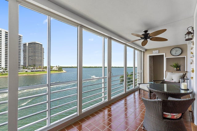 4 of 52 - 36 Yacht Club Drive #402, North Palm Beach, FL