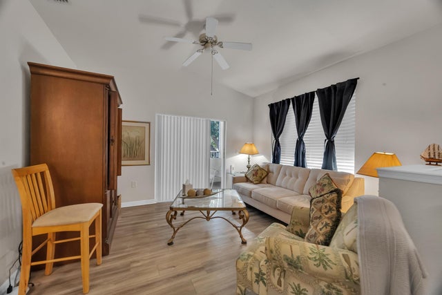 4 of 34 - 367 Se Rogers Court, Stuart, FL