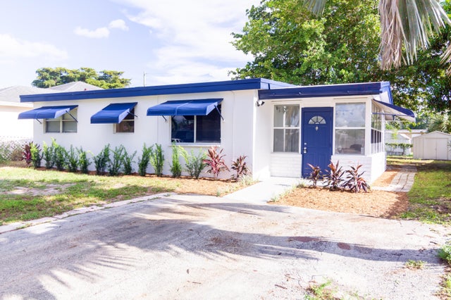 1 of 26 - 5642 Cinnamon Drive, West Palm Beach, FL