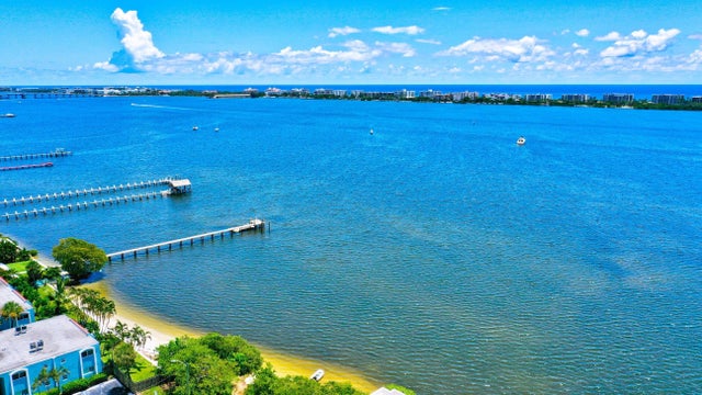5 of 11 - 1502 S Lakeside Drive #103, Lake Worth Beach, FL