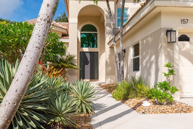 4 of 27 - 157 Oakwood Lane, Palm Beach Gardens, FL
