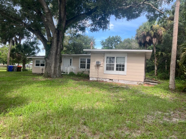 2 of 26 - 1050 20th Avenue, Vero Beach, FL