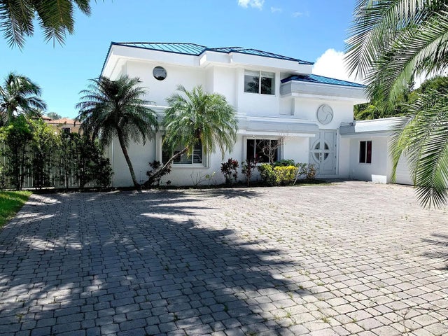1 of 43 - 1740 Se 7th Street, Fort Lauderdale, FL