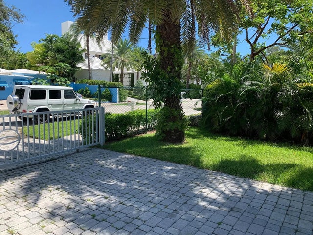3 of 43 - 1740 Se 7th Street, Fort Lauderdale, FL