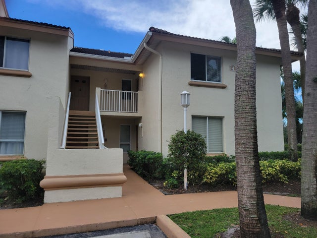2 of 36 - 4208 Glenmoor Drive, West Palm Beach, FL