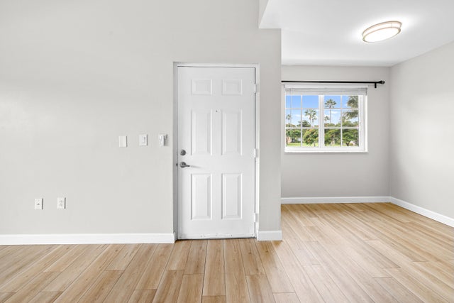 4 of 31 - 7856 Sonoma Springs Circle #208, Lake Worth, FL