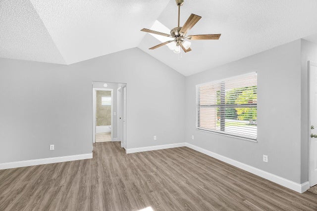 3 of 36 - 866 Beard Avenue, Sebastian, FL