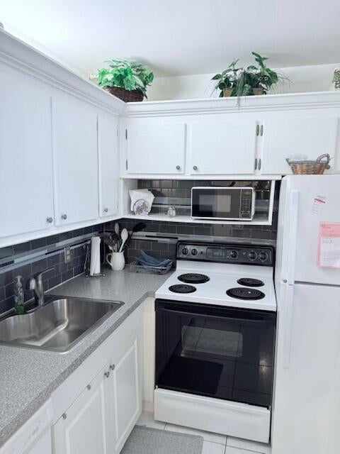 2 of 37 - 171 Oakridge L #171, Deerfield Beach, FL