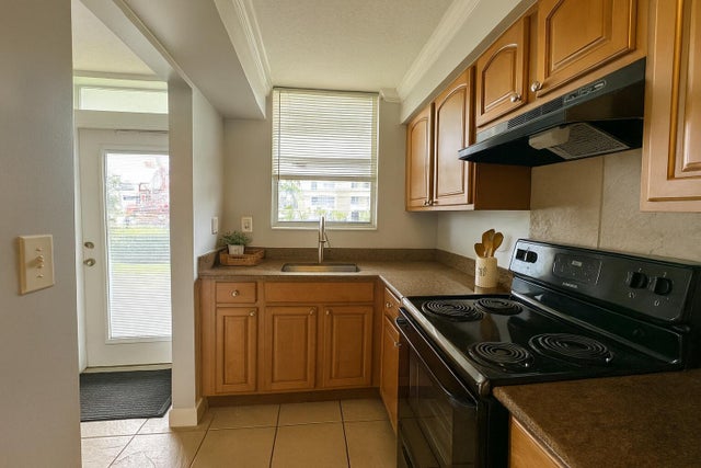4 of 8 - 104 Paradise Harbour Boulevard #112, North Palm Beach, FL