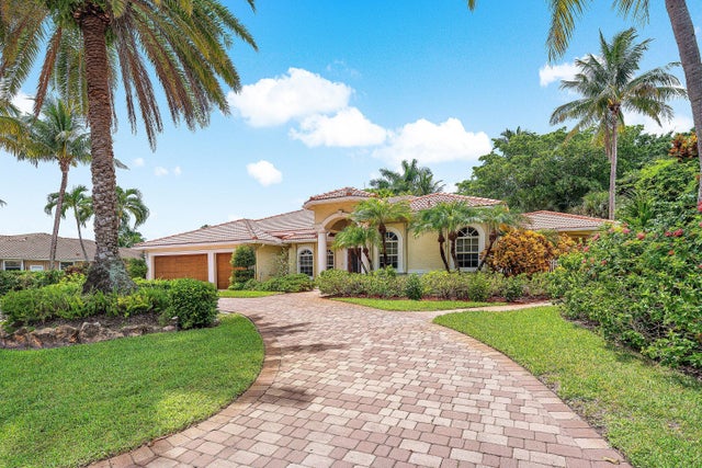 1 of 61 - 589 N Country Club Drive, Atlantis, FL