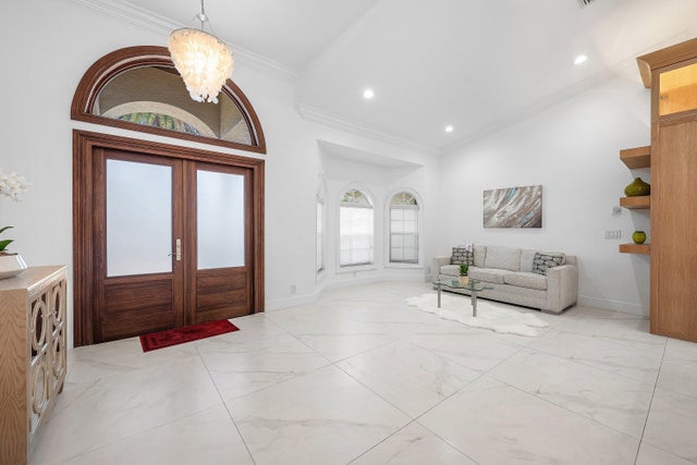 5 of 61 - 589 N Country Club Drive, Atlantis, FL