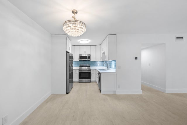 4 of 27 - 315 Venetian Drive #4, Delray Beach, FL