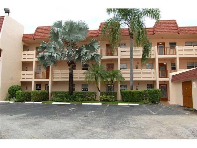 1 of 12 - 14790 Bonaire Boulevard #104, Delray Beach, FL