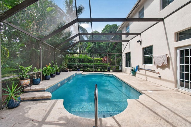3 of 60 - 6142 Sand Hills Circle, Lake Worth, FL