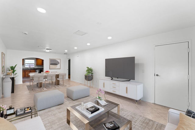 4 of 34 - 1301 N L Street, Lake Worth Beach, FL