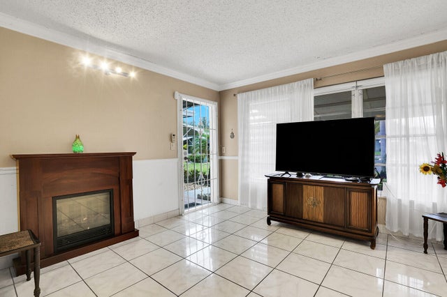 5 of 26 - 902 South Drive #c, Delray Beach, FL