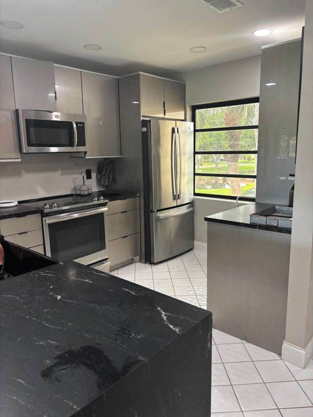 4 of 16 - 21219 Lago Circle #5l, Boca Raton, FL