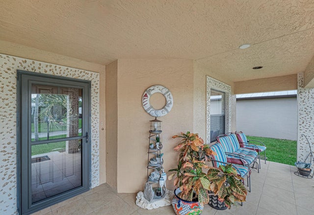 5 of 51 - 32 Oro Grande Way, Port Saint Lucie, FL