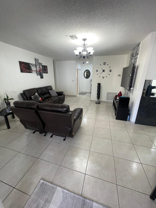 3 of 29 - 1063 Concert Way, Royal Palm Beach, FL