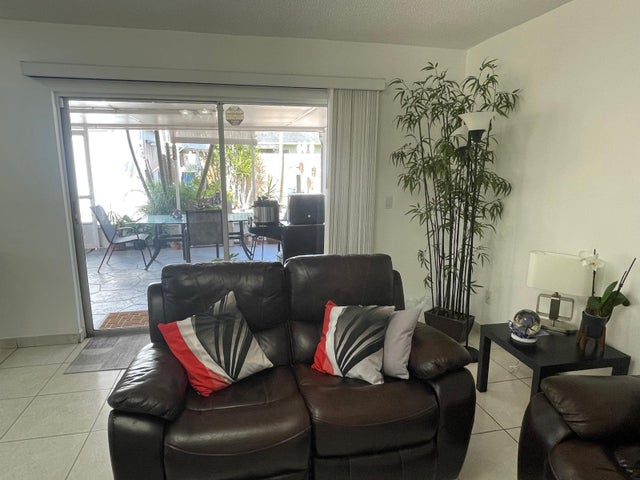 4 of 29 - 1063 Concert Way, Royal Palm Beach, FL