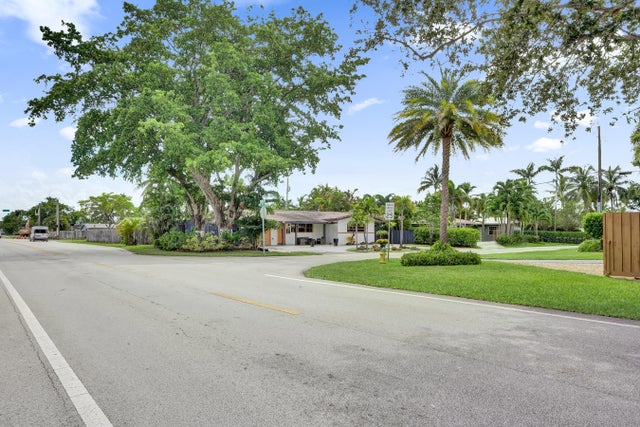 2 of 68 - 4460 Ne 17th Terrace, Oakland Park, FL