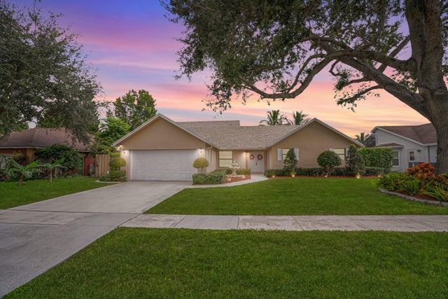 2 of 48 - 12275 Sannenwood Lane, Wellington, FL