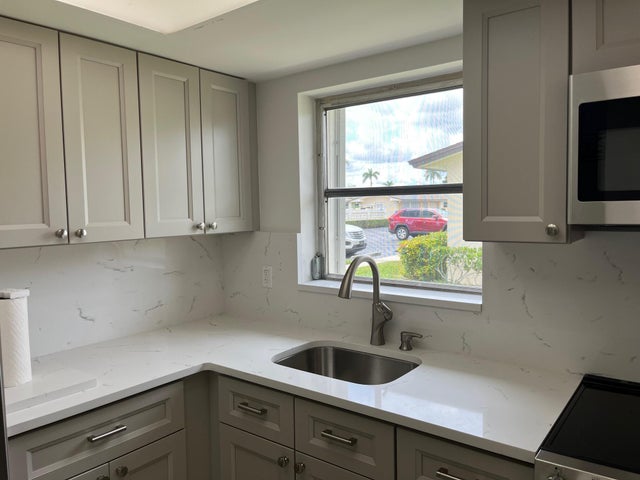 2 of 23 - 2878 Ashley Drive E #g, West Palm Beach, FL