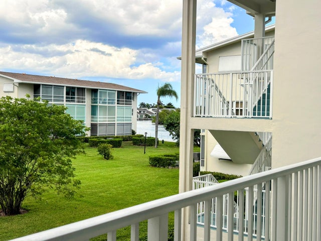 4 of 61 - 530 Horizons W #205, Boynton Beach, FL