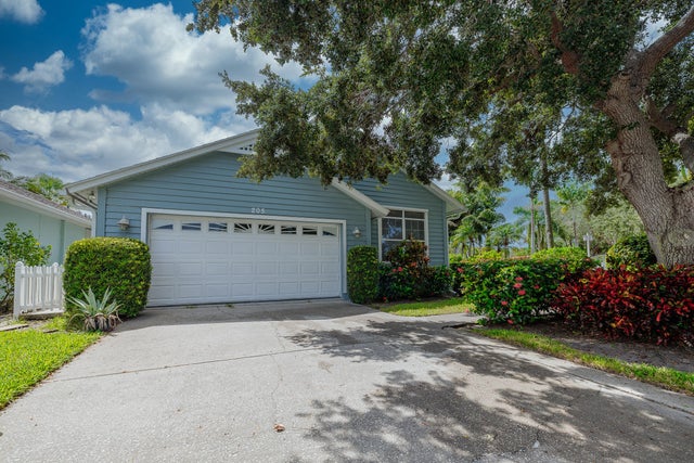 1 of 43 - 205 Garden Grove Parkway, Vero Beach, FL
