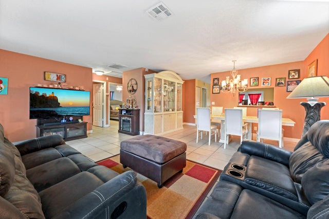 4 of 26 - 6162 Arcade Court, Lake Worth, FL