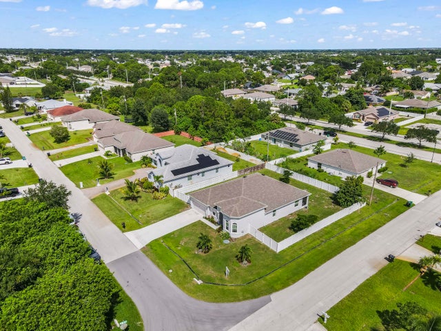 4 of 45 - 191 Sw Felix Avenue, Port Saint Lucie, FL