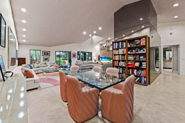 3 of 38 - 6907 Fountains Circle, Lake Worth, FL
