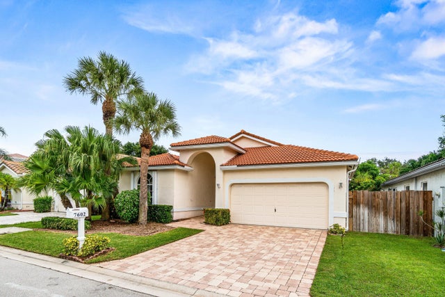 2 of 35 - 7602 Northtree Club Drive, Lake Worth, FL