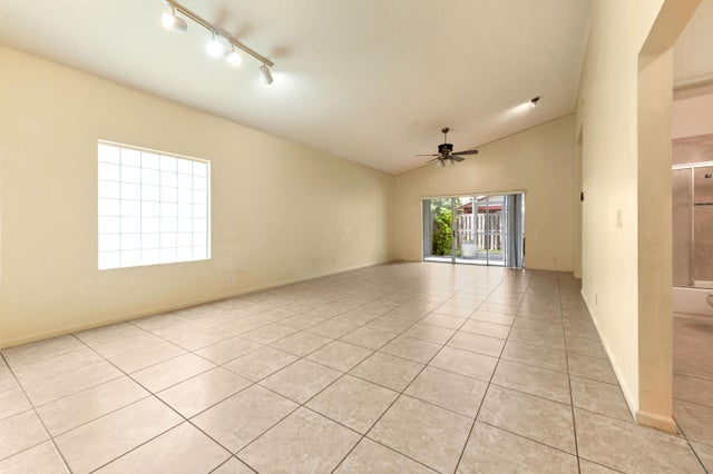 4 of 28 - 12215 Brisbane Lane, Wellington, FL