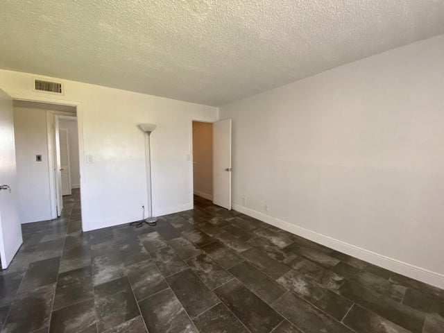 4 of 13 - 9355 Sw 8th Street #305, Boca Raton, FL