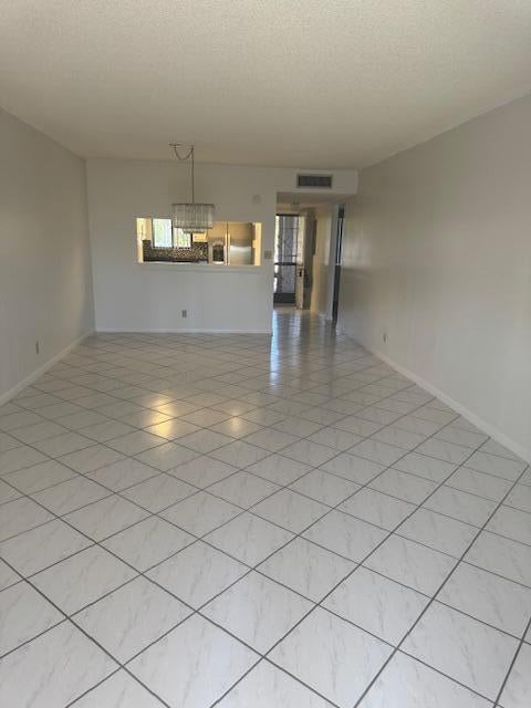 5 of 20 - 3154 Via Poinciana #114, Lake Worth, FL