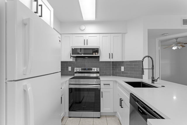 5 of 32 - 4695 Lucerne Lakes Boulevard #103, Lake Worth, FL