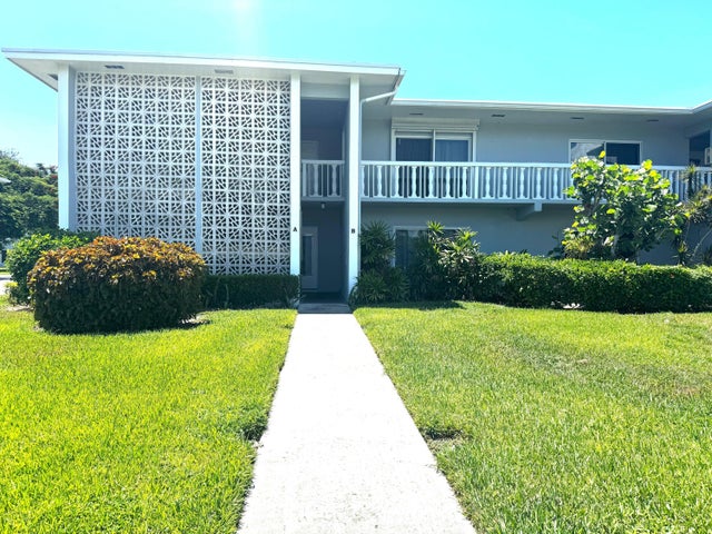 1 of 27 - 310 N North Boulevard #2a, Boynton Beach, FL