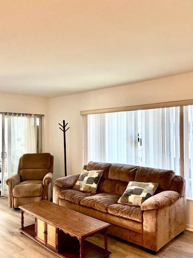 4 of 27 - 310 N North Boulevard #2a, Boynton Beach, FL