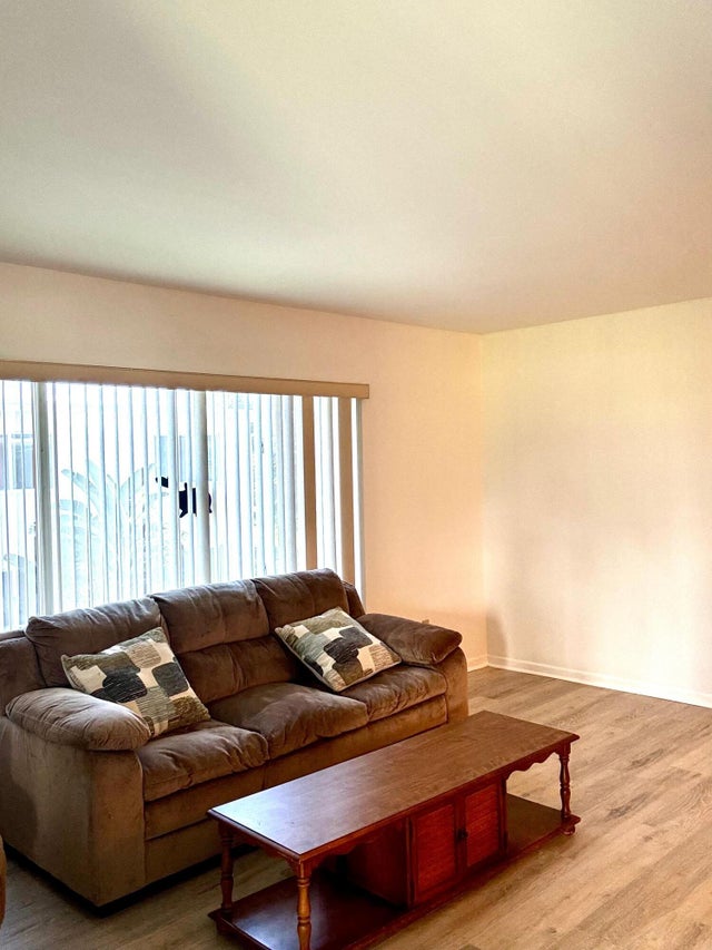 5 of 27 - 310 N North Boulevard #2a, Boynton Beach, FL