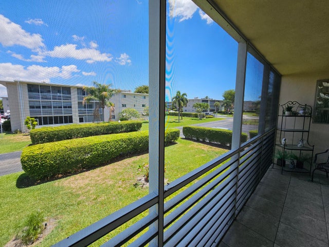 3 of 20 - 2856 S Garden Drive S #201, Lake Worth, FL