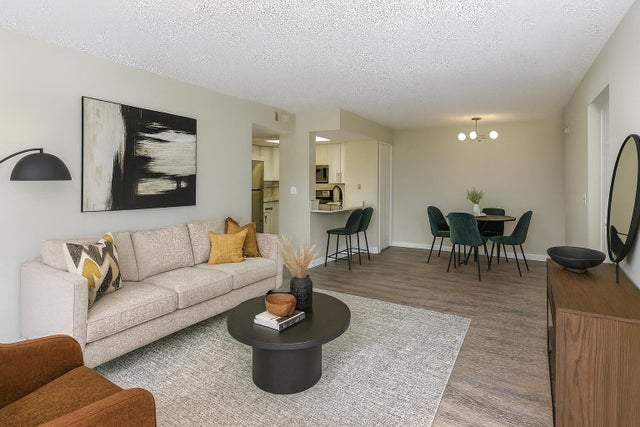 4 of 36 - 1531 Se Royal Green Circle #202, Port Saint Lucie, FL