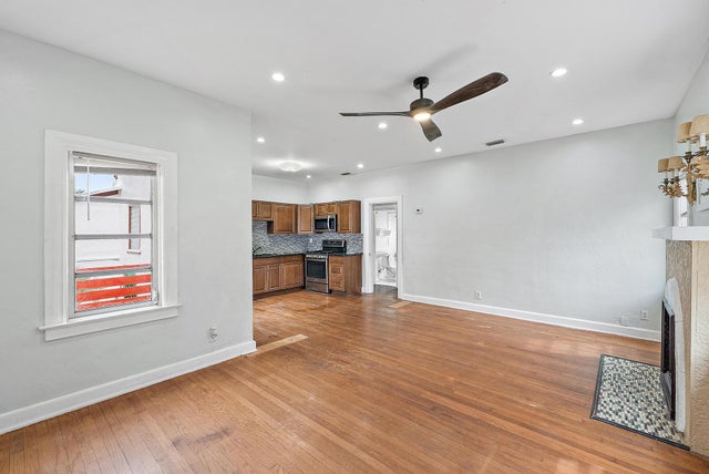 5 of 19 - 3210 Greenwood Avenue, West Palm Beach, FL