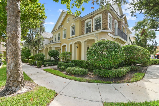 2 of 35 - 102 Lismore Lane, Jupiter, FL