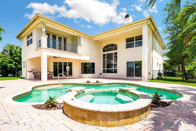 4 of 49 - 625 Glenfield Way, Royal Palm Beach, FL