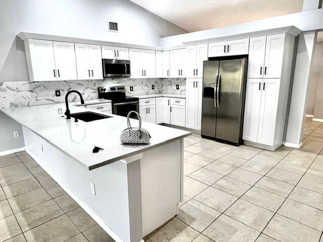 3 of 28 - 8065 99th Court, Vero Beach, FL