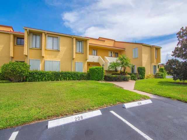 1 of 32 - 5373 Se Miles Grant Road #208, Stuart, FL