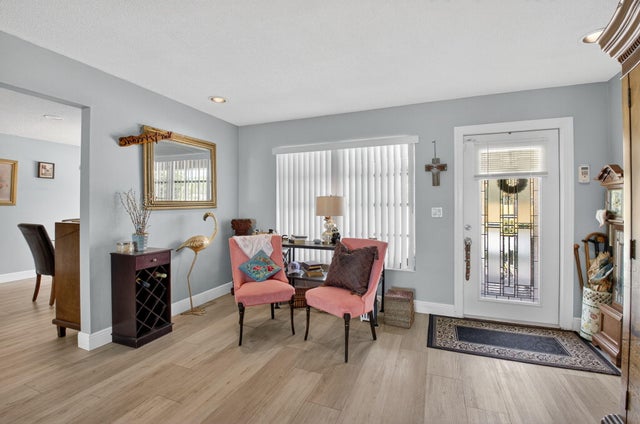 5 of 33 - 205 Dartmouth Drive, Lake Worth Beach, FL