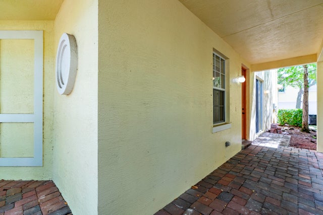 5 of 37 - 2558 Se Pineland Drive, Port Saint Lucie, FL
