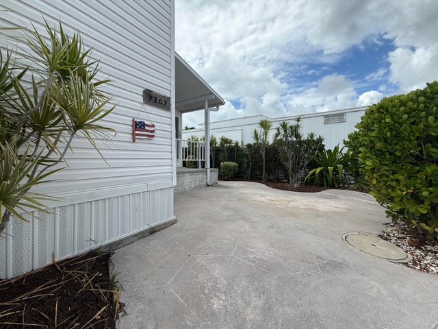 2 of 27 - 207 N Heron Drive #p, Briny Breezes, FL